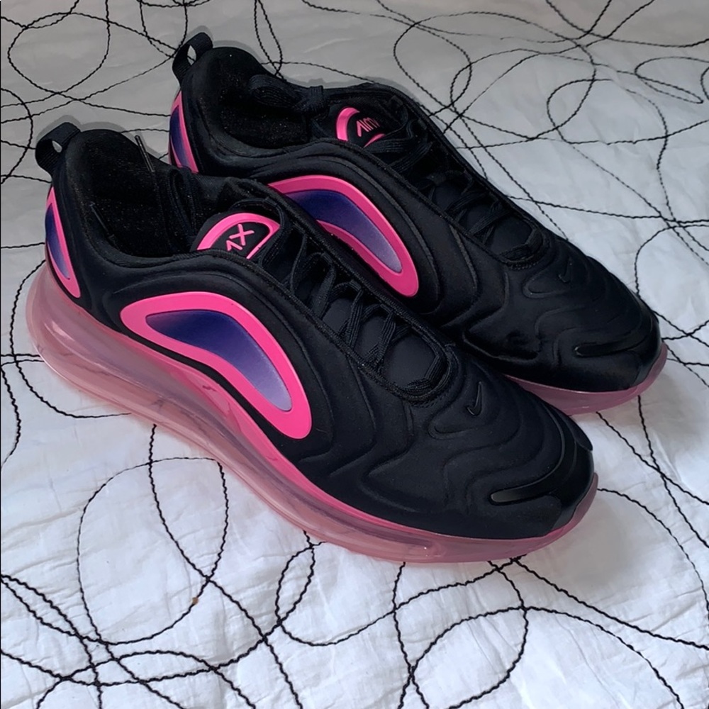 NEW Nike Air Max 720